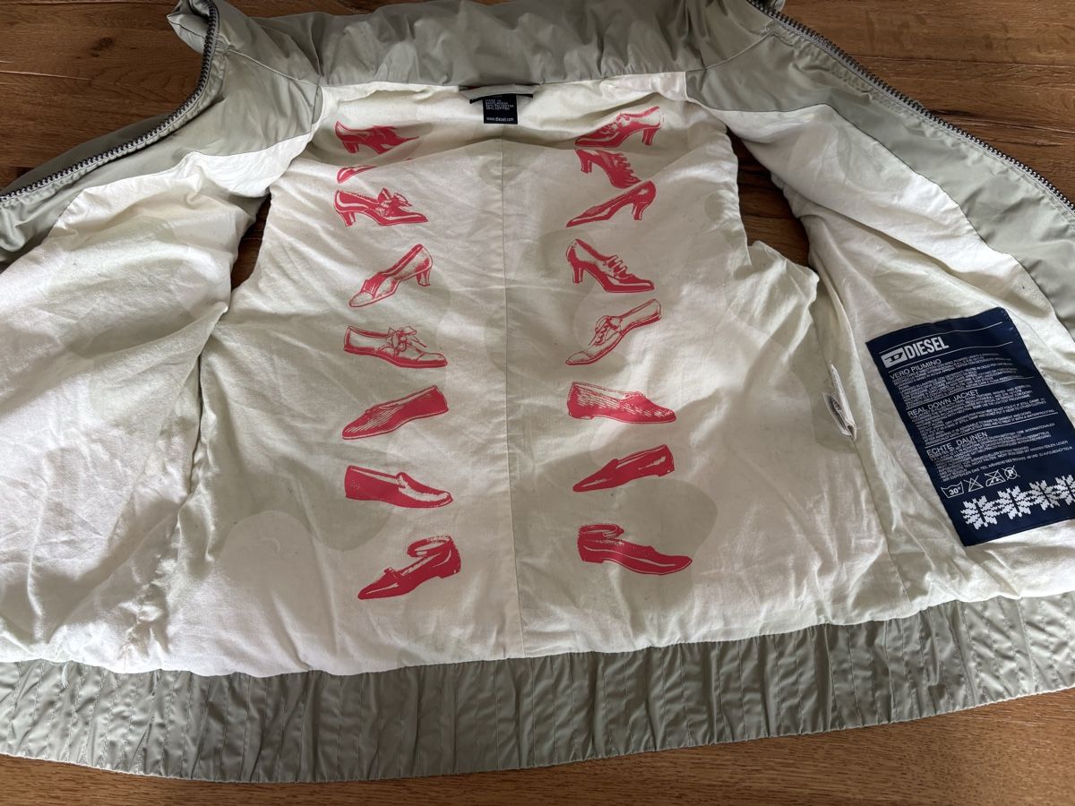 Diesel Gilet & Giacche: Diesel Weste Gr. M - mit Schuhprint – Usato da Cham venduto da chanel3 2