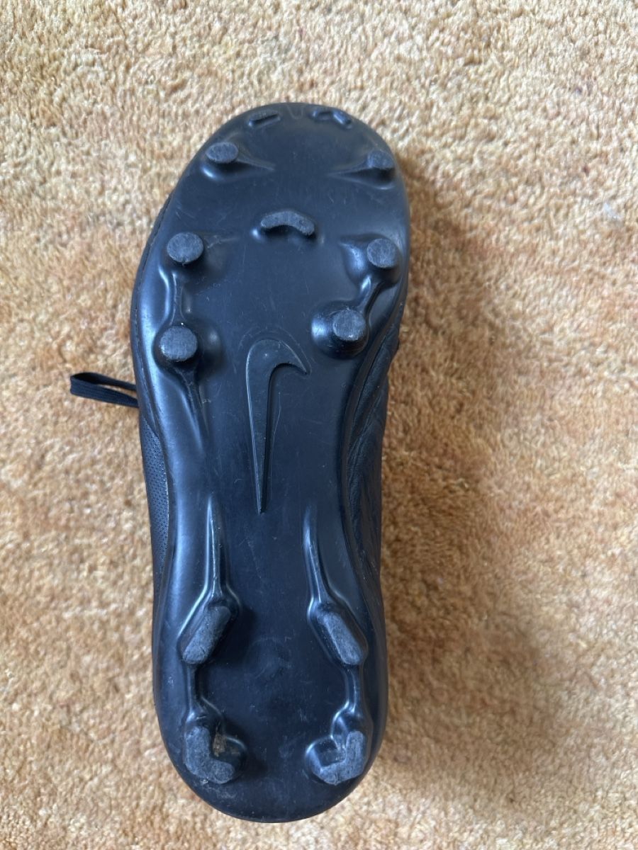 Nike Herrenschuhe: Fussballschuhe Nike Grösse 37,5 – Gebraucht aus Lützelflüh-Goldb von ama_l2lp 5