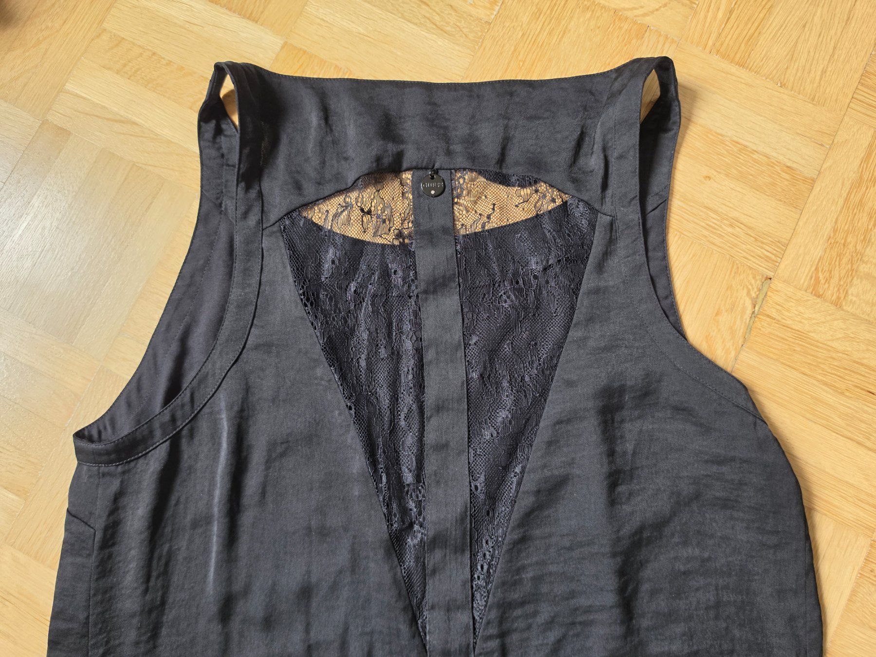 Guess Kleider: Kleid mit Spitze Guess Gr. S – Gebraucht aus Stäfa von flamingo_17 1