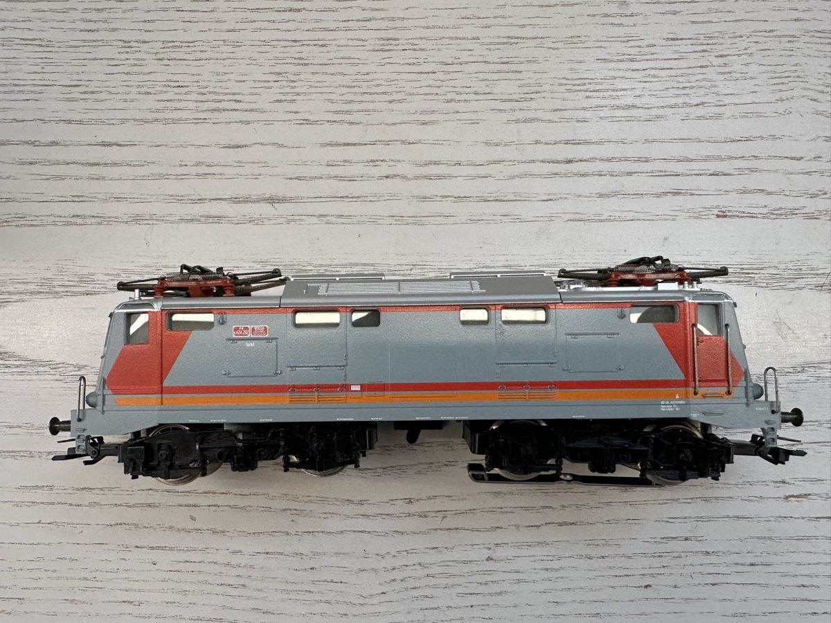 Märklin Modelleisenbahnen: Märklin 3162 FS BR E424 digital – Gebraucht aus Lupsingen von New-Haven 2