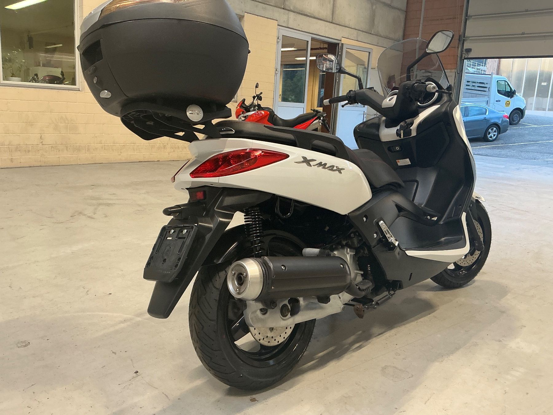 Yamaha Scooters: YamahaYP125 RA ab MFK – Gebraucht aus strengelbach von Zoks 2
