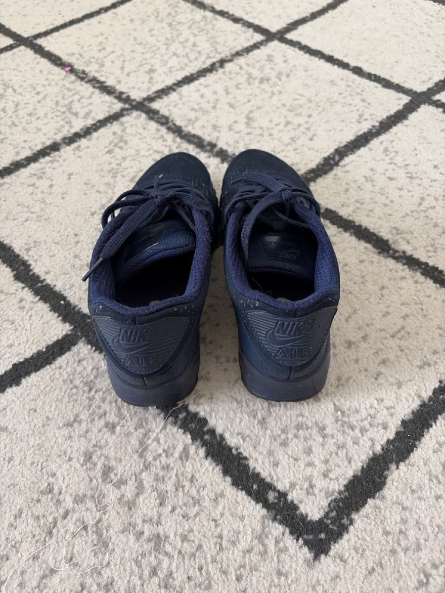 Nike Chaussures femmes: Nike Air Max 90 bleu – D'occasion à Bussigny par LabiZaule 1