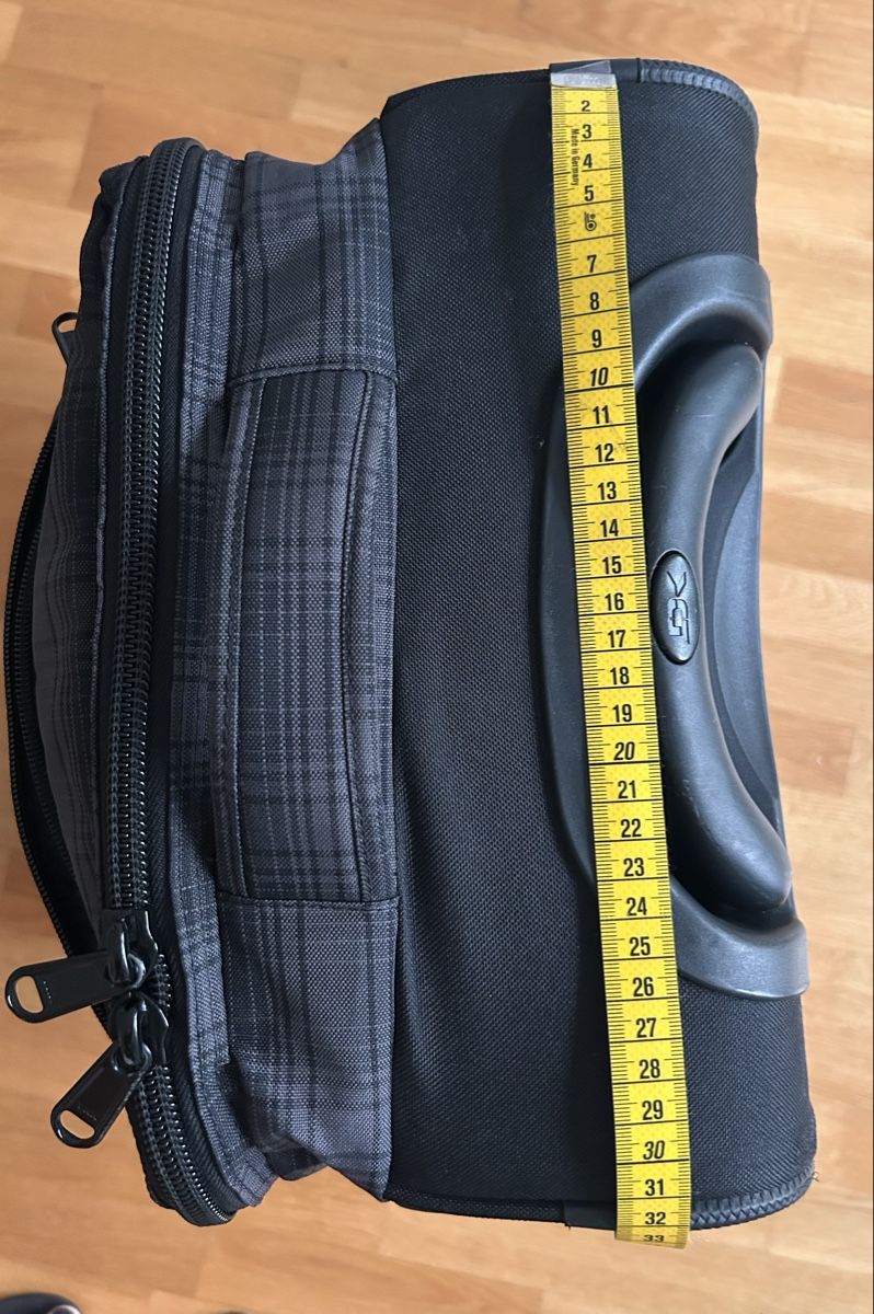 Dakine Reisekoffer: Reisekoffer von Dakine – Gebraucht aus Basel von MyAn 1