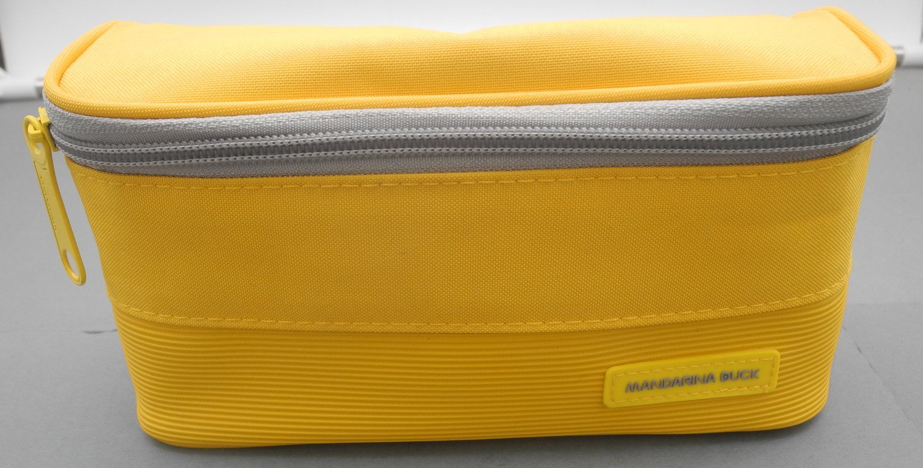 Kosmetikkoffer: Reise Necessaire/Kulturbeutel gelb – Neu (gemäss Beschreibung) aus Kottwil von Crazyrolf
