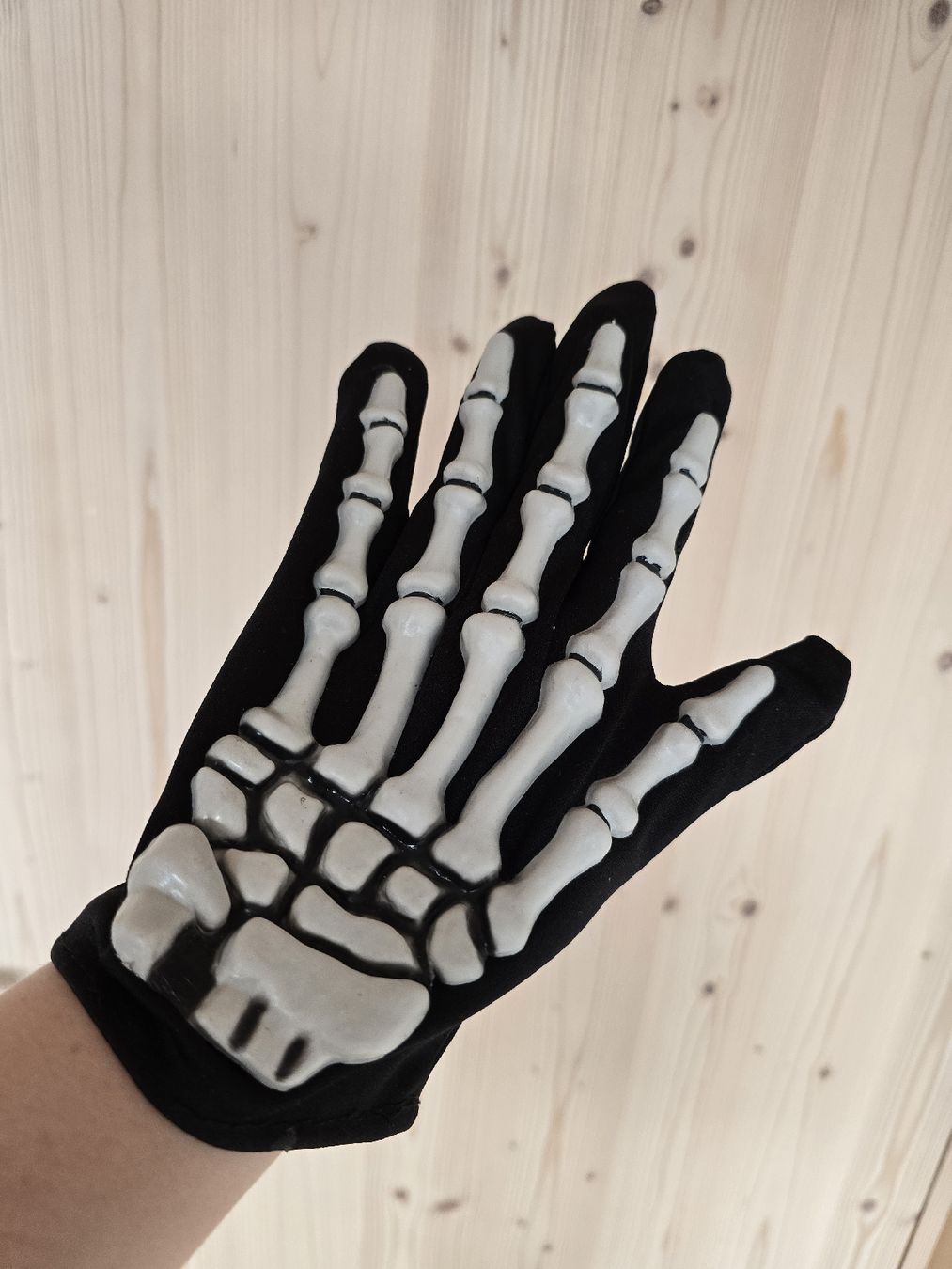 Kostüme: Gants squelette  – Gebraucht aus Vérossaz von fla_hy7g