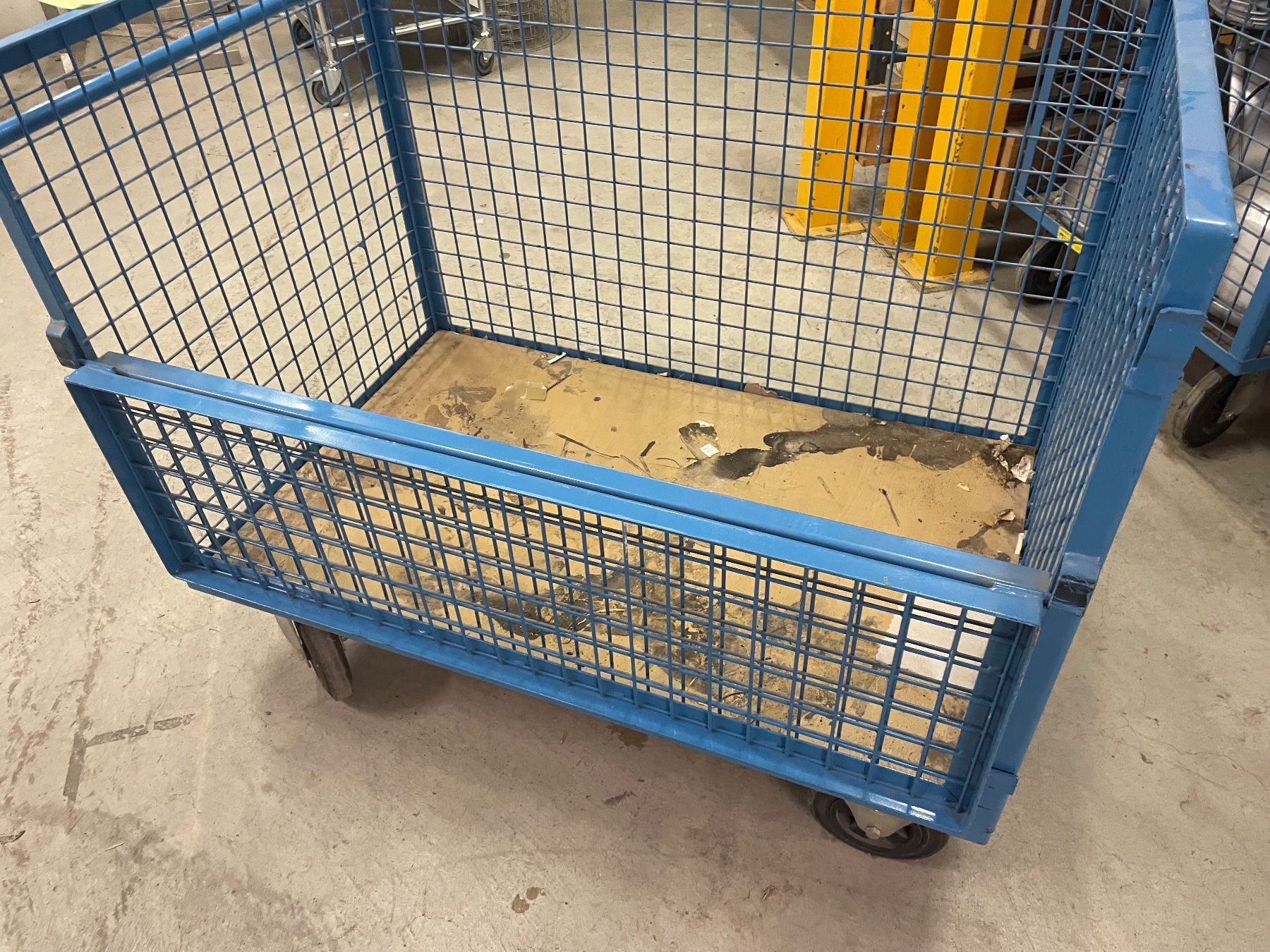 Valigie & Borse: Handwagen / Trolly Gitter robust – Usato da Zürich venduto da Secondhand_Sale 2