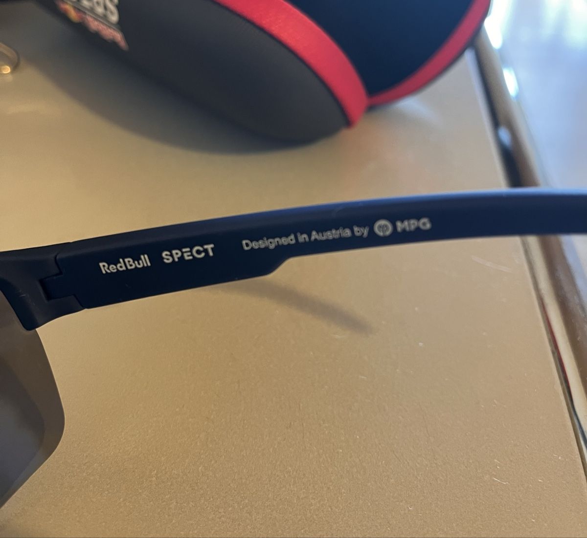 Red Bull Occhiali & Lenti: Red Bull Sportbrille Dundee  – Usato da Basel venduto da picturesque 3