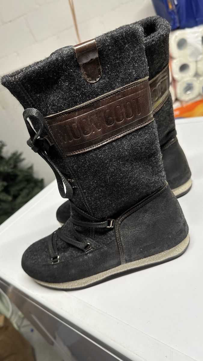 Moon Boot Chaussures femmes: Moon Boot Winterstiefel Gr. 38 warm & bequem – D'occasion à Zürich par Rammis