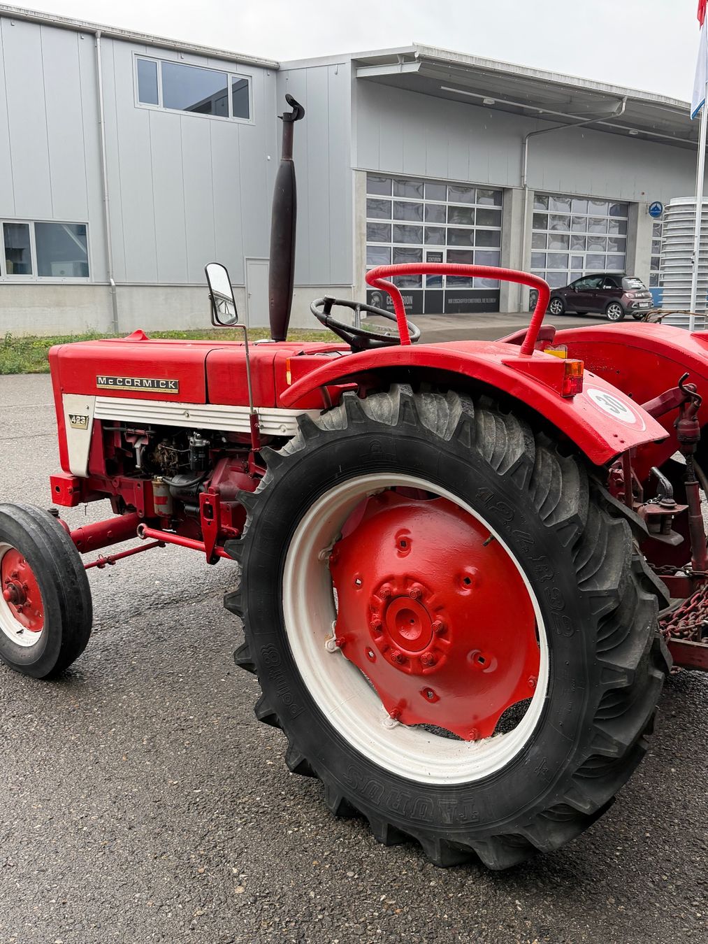 IHC Traktoren: Traktor Mc Cormick 423 – Gebraucht aus St. Gallen von babinos01 5