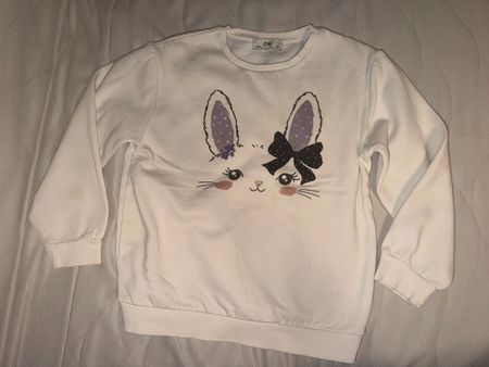 C&A Pullover weiss mit Hasenmotiv Grösse 134 cm gut