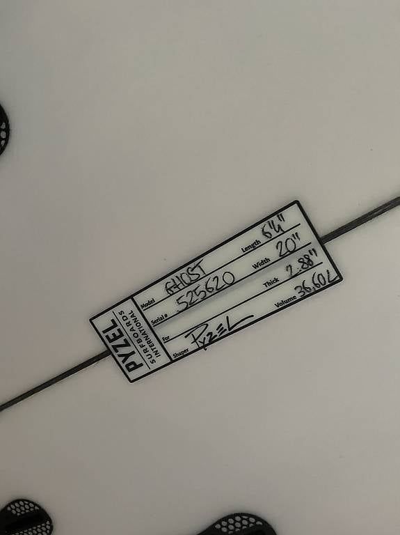 Surfboards & Schwimmbrette: Surfboard / Surfbrett Pyzel Ghost in 6'4 / 36.6L – Gebraucht aus Basel von Snowforce 2