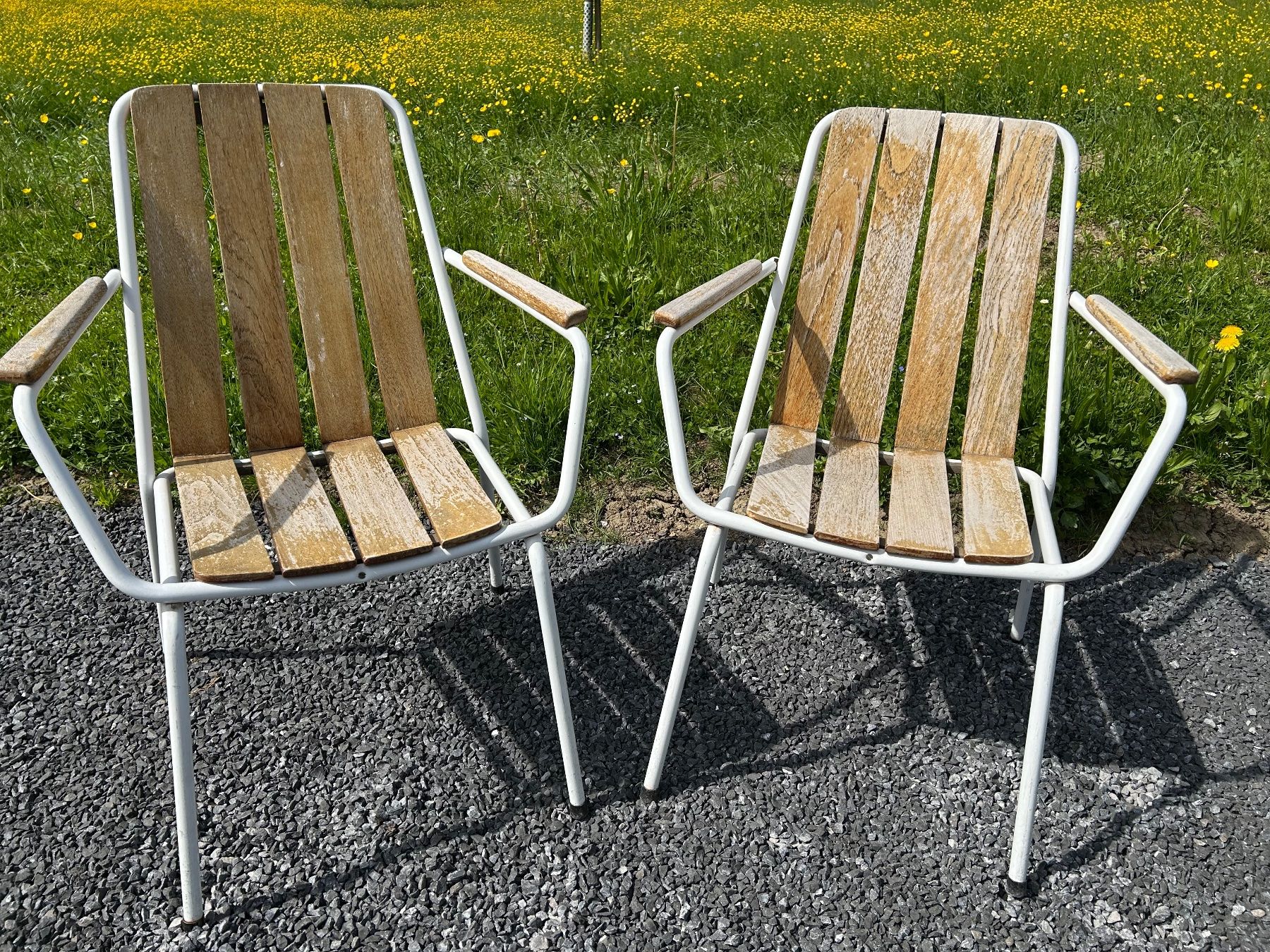 Set di tavolo e panche: Vintage Gartenmöbel dänisch Design – Usato da Goldau venduto da Taburettli_Brocante 5