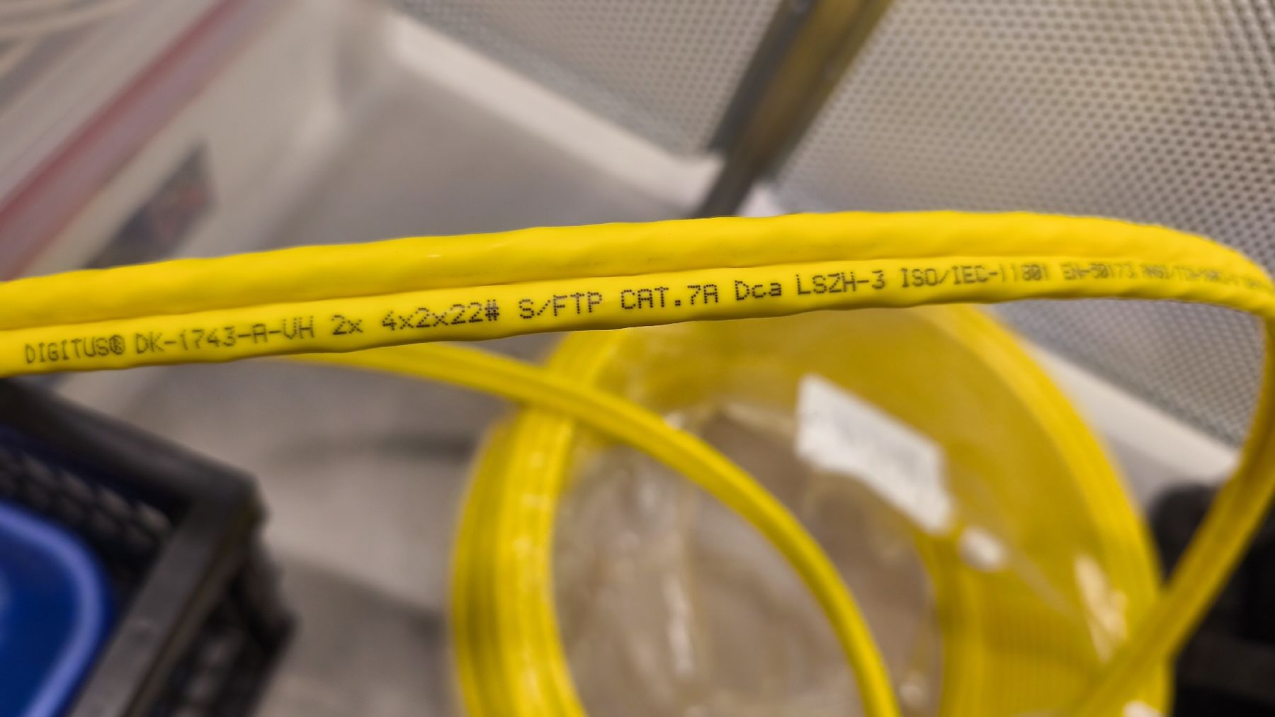 Cavi: 100m Cat 7a Ethernetkabel (2x 50m) – Nuovo (secondo la descrizione) da Chur venduto da MrConverse 1