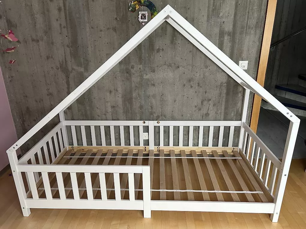 Letti: Hausbett – Usato da Lachen SZ venduto da Nicolina1991 1