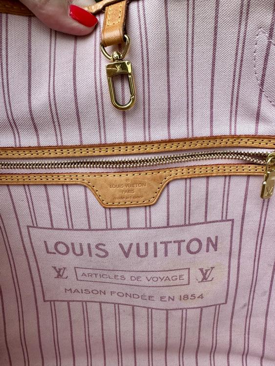 Louis Vuitton: Ritterschlag: Kampen hat eine Vuitton-Tasche