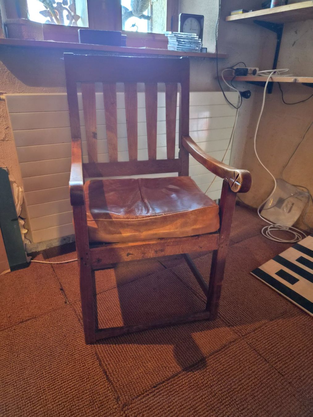 Sessel: Vieux fauteuil – Gebraucht aus Monts-de-Corsier von pre_wr9v 1