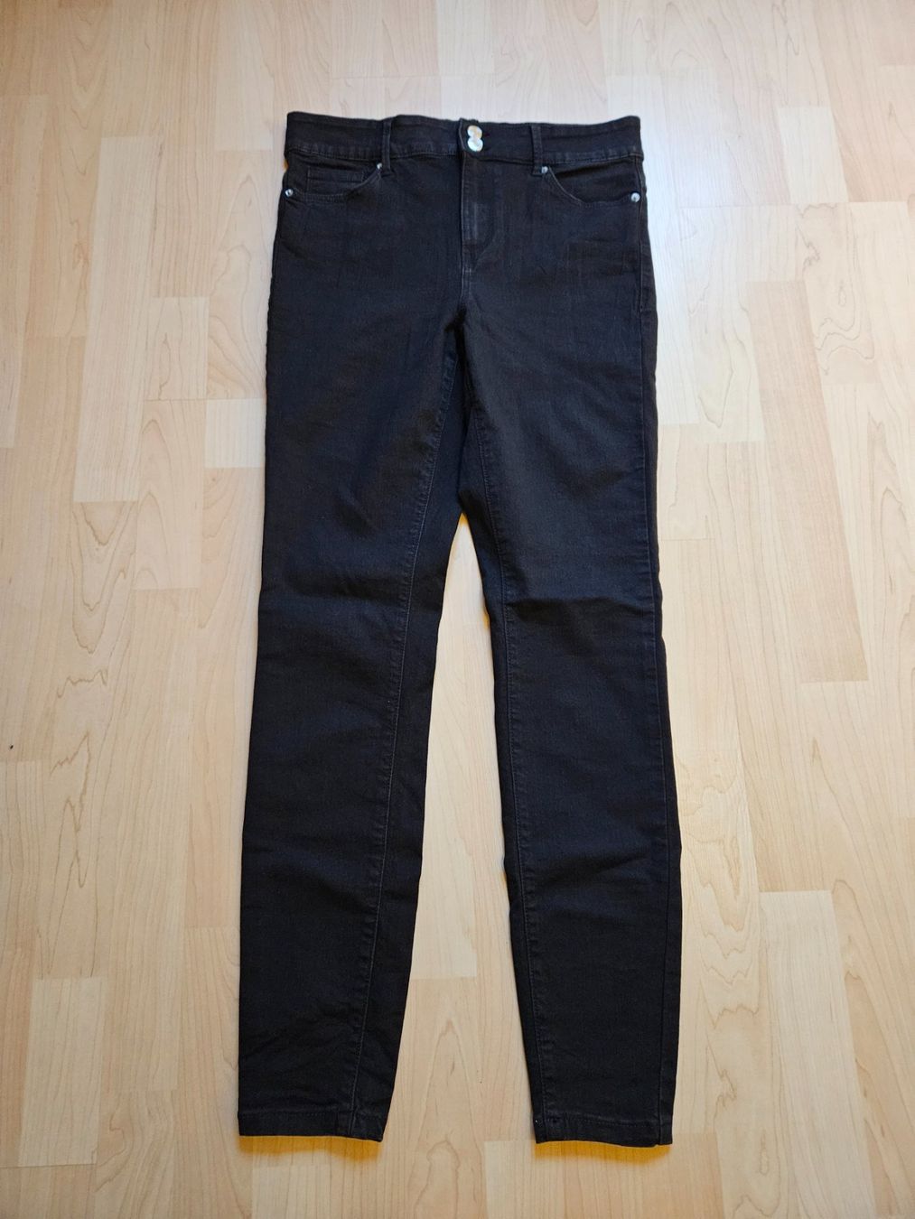 Vero Moda Jeans: Jeanshose Gr. L – Usato da Domat/Ems venduto da Snoopy20010