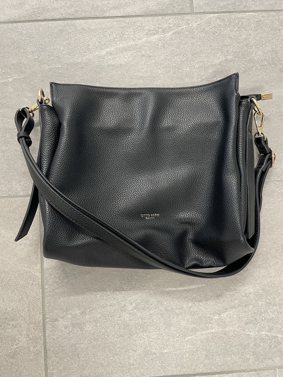 Borse da donna: Elegante schwarze Tasche – Usato da Kilchberg BL venduto da ann_kwk5