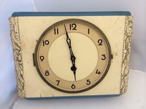 Holzartikel: Uhr aus Holz ohne Pendel ! – Gebraucht aus Brügg BE von rutschimedizin 1