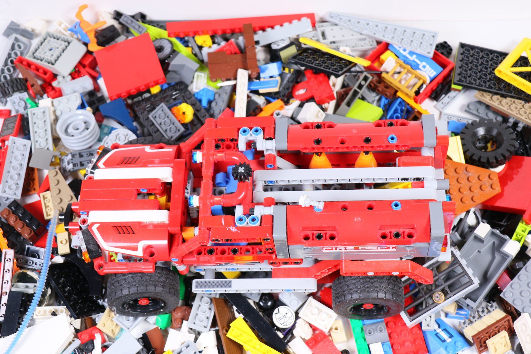 Lego Kit di costruzioni: 1.5 kg. Legoteile mit Feuerwehrauto – Usato da Hettlingen venduto da Scholi99 3