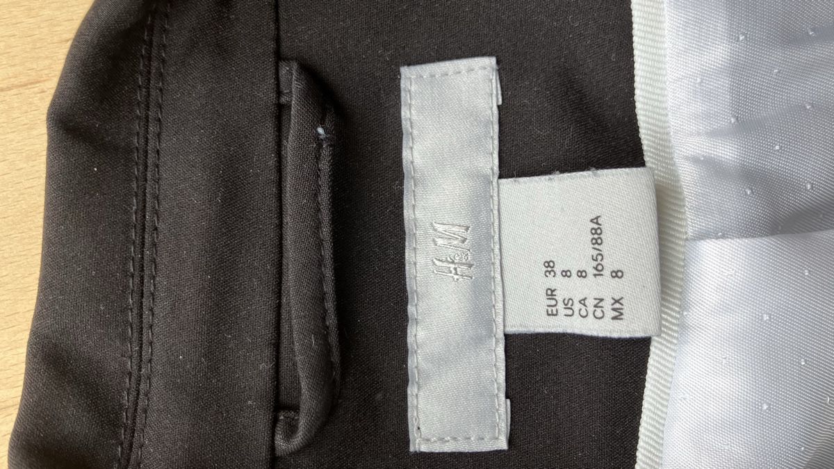 H&M Giacche: Schwarzer Blazer, Gr. 38 – Usato da Wettingen venduto da Vichli 1