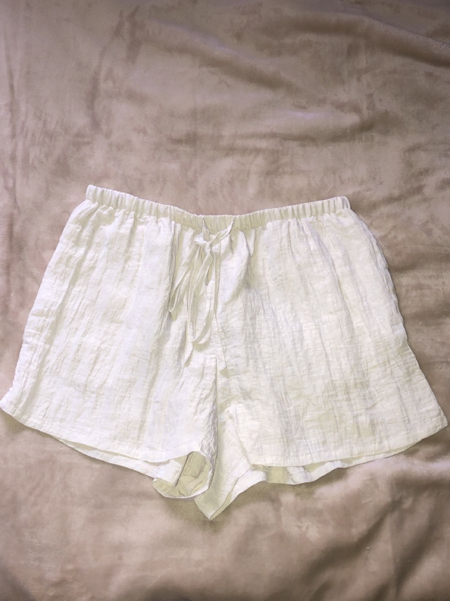 Hosen: 3 Shorts Gr.XS von H&M – Gebraucht aus Balsthal von Katzenfan99 3