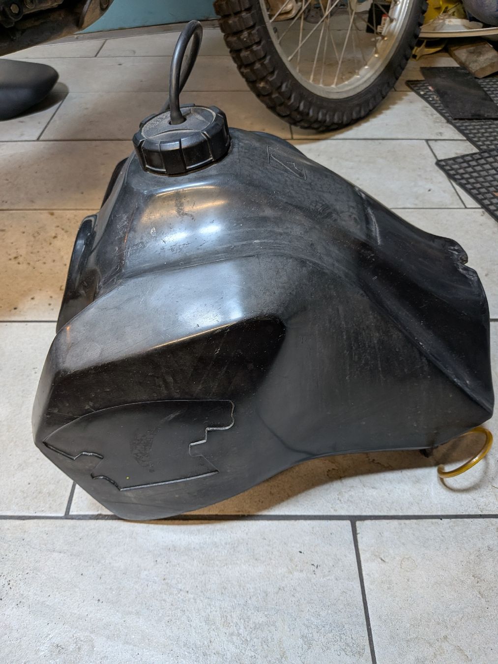 Yamaha Tutti i ricambio per moto: serbatoio ACERBIS Yamaha XT600 – Usato da Pura venduto da andyredrossi