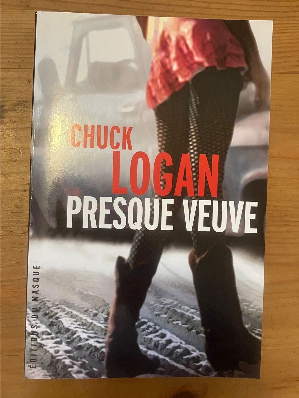 Bücher: Presque veuve (Chuck Logan) – Neu (gemäss Beschreibung) aus Meyrin von Julien333