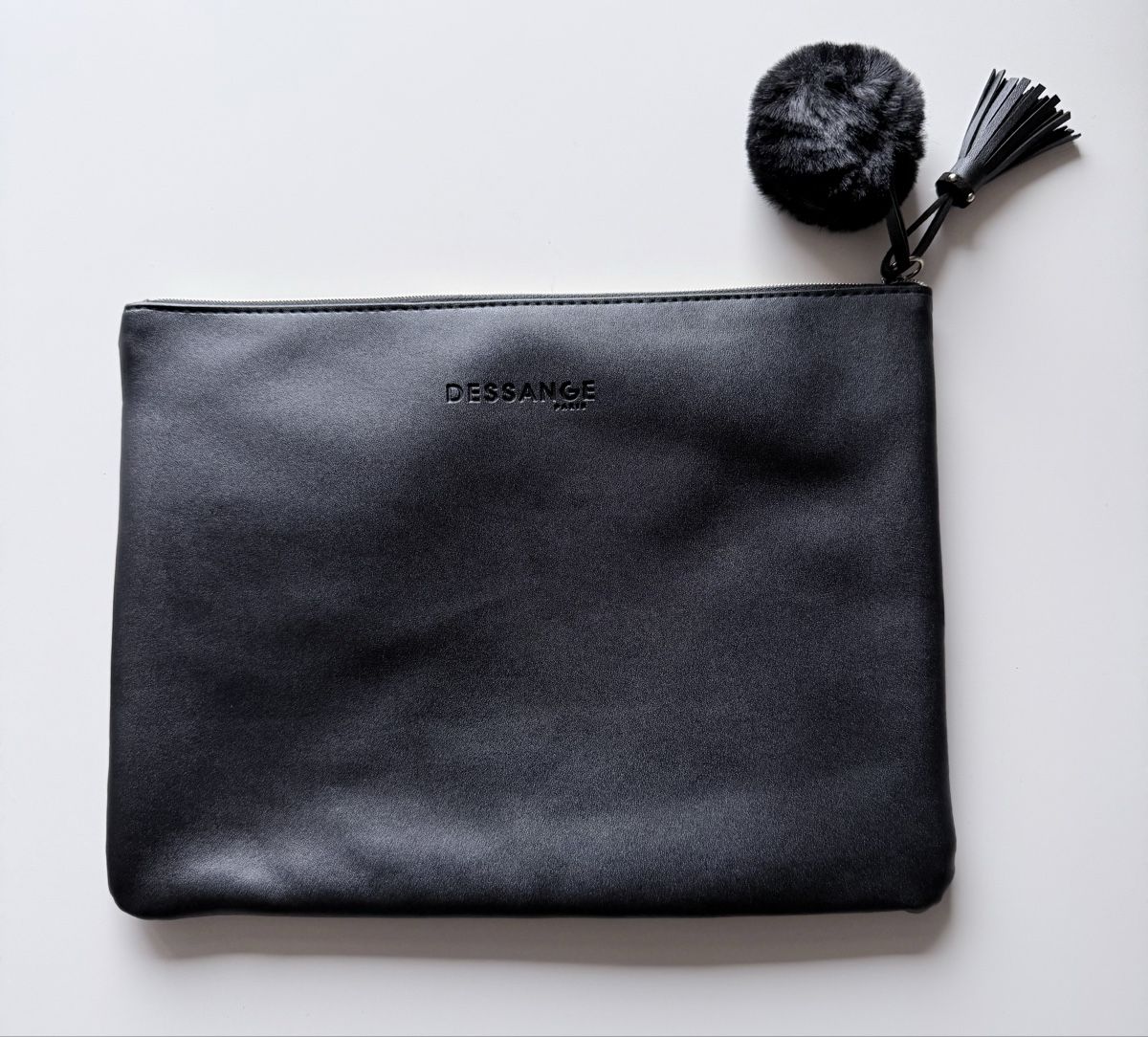 Custodie per cosmetici: Black and gold cosmetic bag – Nuovo e nell'imballaggio originale da Epalinges venduto da Lily2006 1