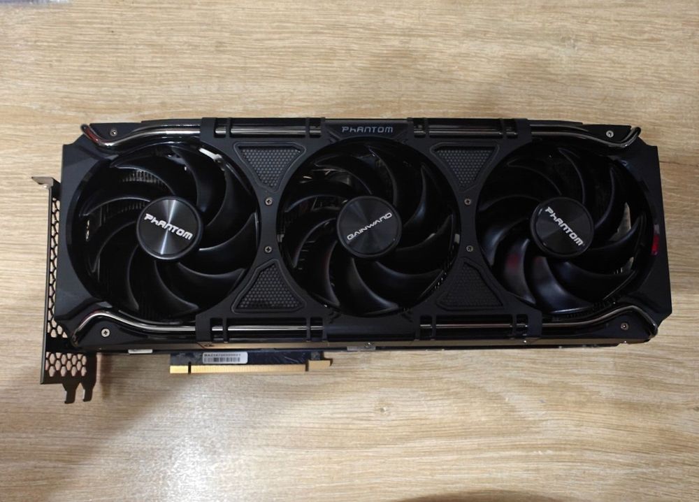 Gainward GeForce RTX 4090 Phantom 24GB GDDR6X Grafikkarte | Kaufen auf ...