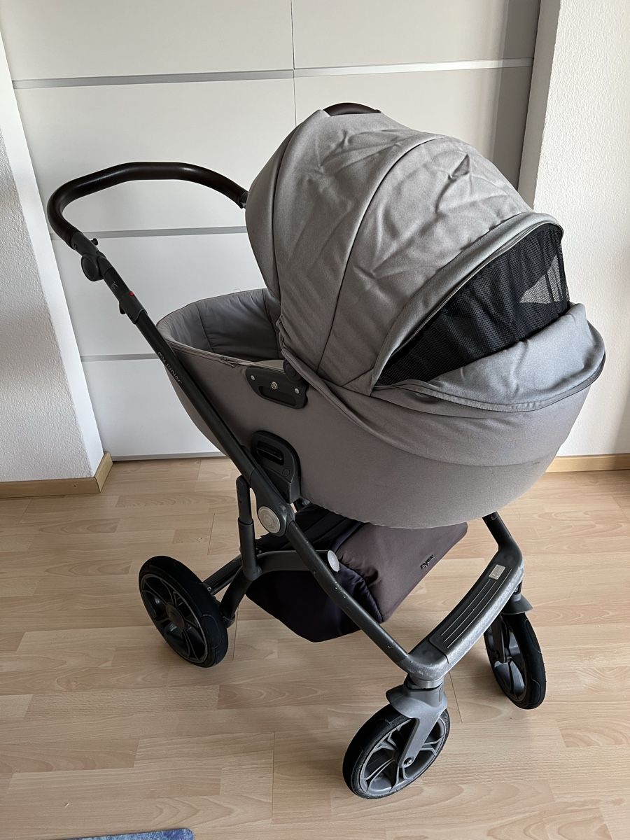 Carrozzine: Kinderwagen My Junior Vita Unique 2 – Usato da Hubersdorf venduto da bandidga