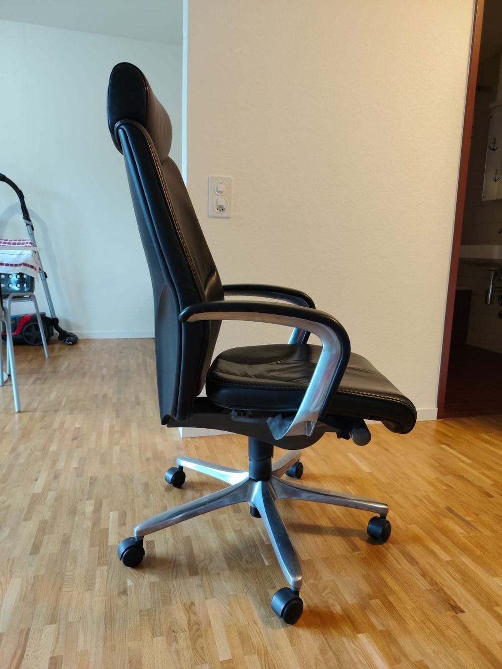 Chaises: Bürostuhl – D'occasion à Aarau par paulino007 1