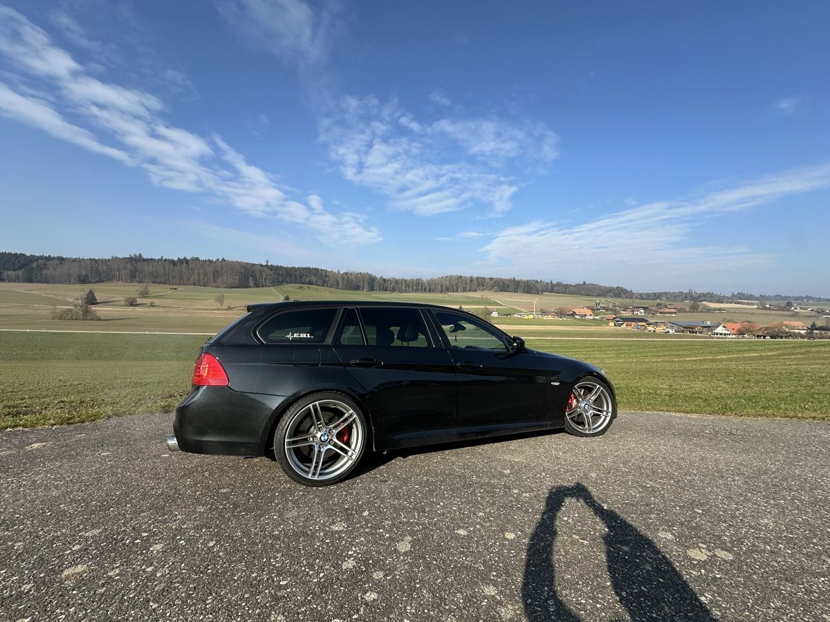 BMW Autos: BMW 335i e91 – D'occasion à Ichertswil par kae_qw87 4