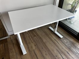 Bürotisch höhenverstellbar 120x80cm
