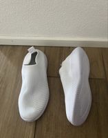 Weisse Slip-On Sneakers ungetragen Grösse 35