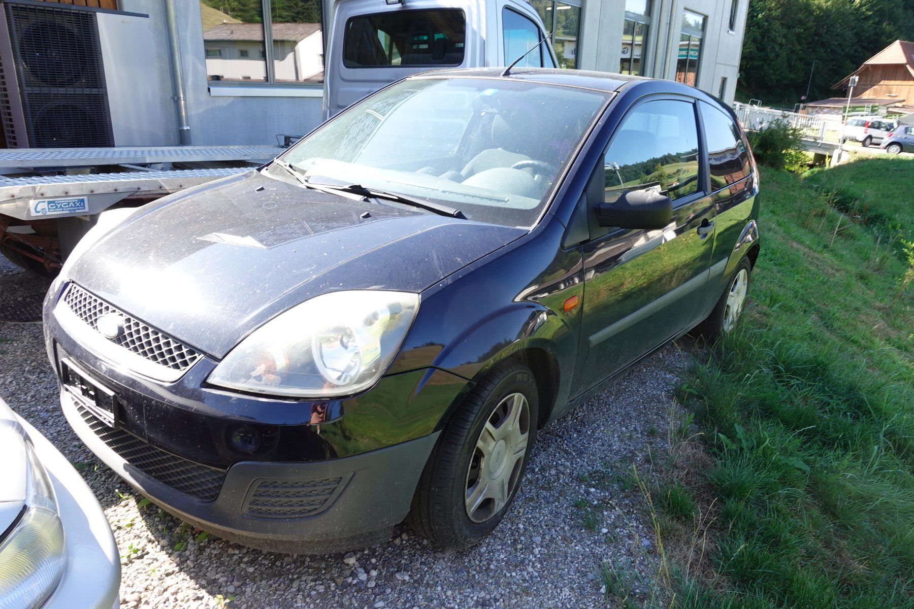 Ford Automobili: Ford Fiesta 1.3 – Difettoso da Rüegsbach venduto da Garage3418