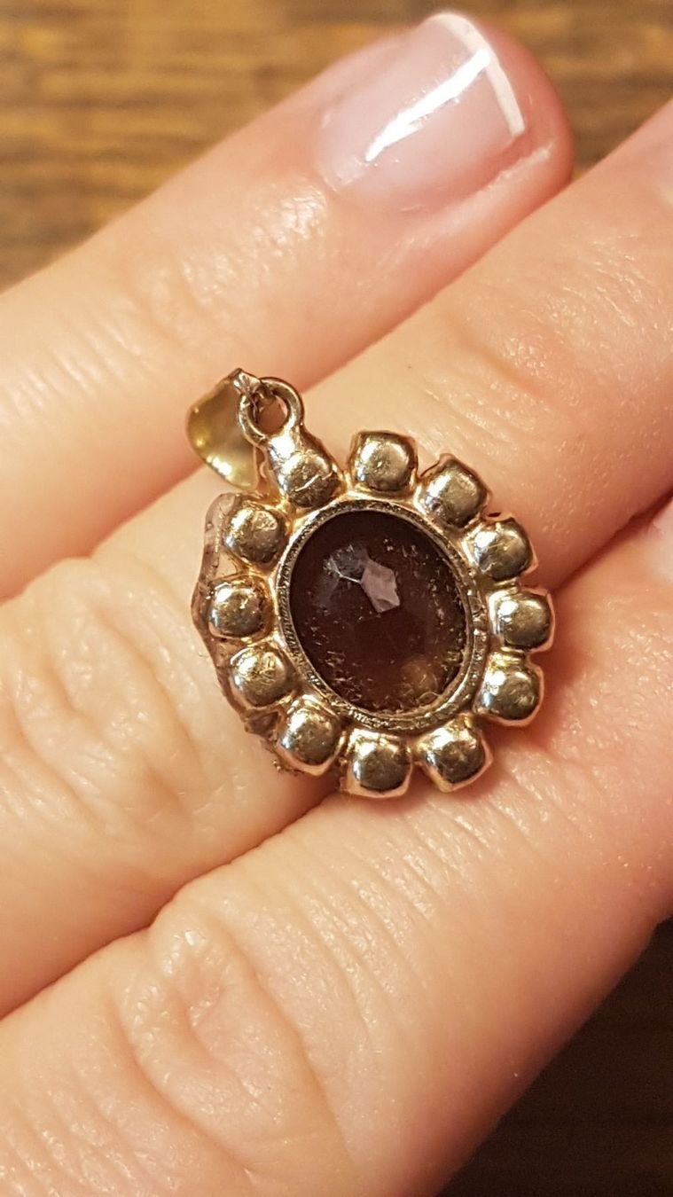 Ciondoli: Traumhafter Granat Anhänger – Nuovo (secondo la descrizione) da Unterägeri venduto da Altgoldschmuck 8