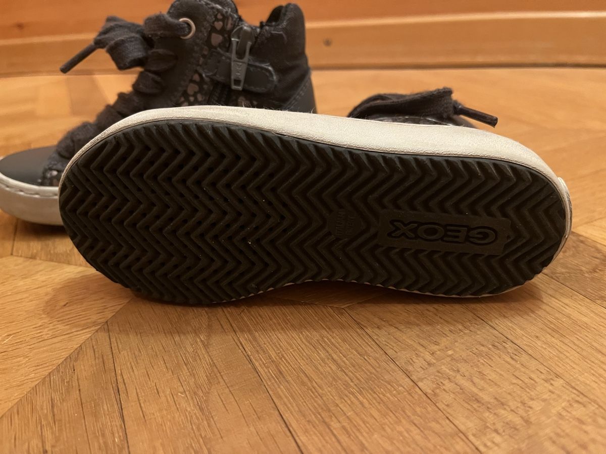 Geox Scarpe per ragazze: Kinderschuhe Geox Gr.26 – Usato da Rüti ZH venduto da Lilalillifee 1