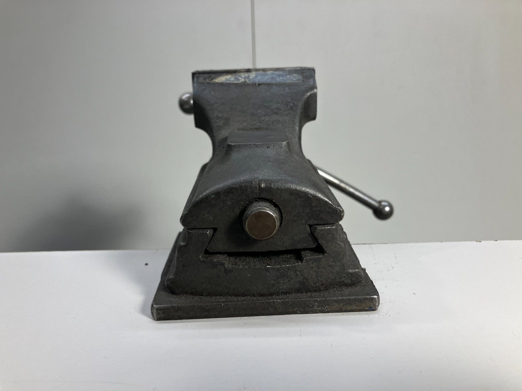 Gressel Tutti gli attrezzi: Profi GRESSEL Parallel-Schraubstock BB. ca. 60mm ab 1.- – Usato da Lichtensteig venduto da Buy24International 3