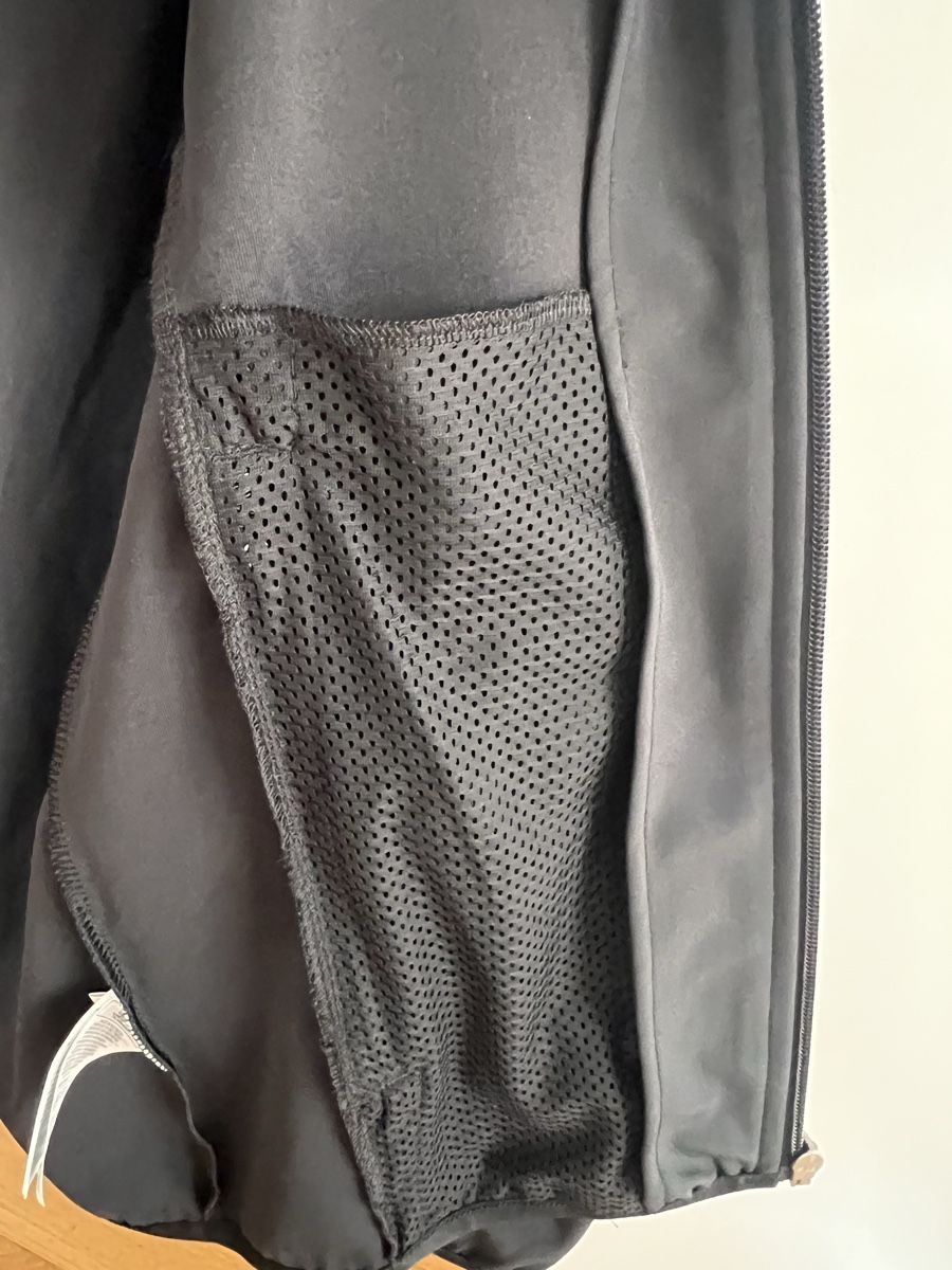 Adidas Vestes: Adidas Jacke – Neuf (Voir description) à Zürich par caro.ha. 7