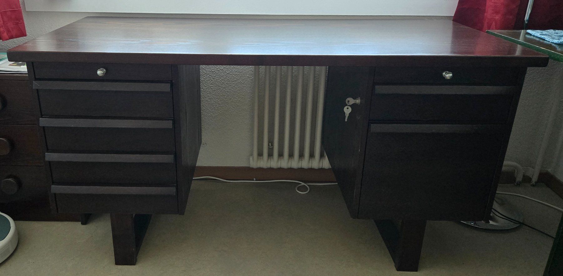 Scrivanie: Schreibtisch massiv Holz mit Schubladen – Usato da Adlikon b.Regensdf venduto da YvZi
