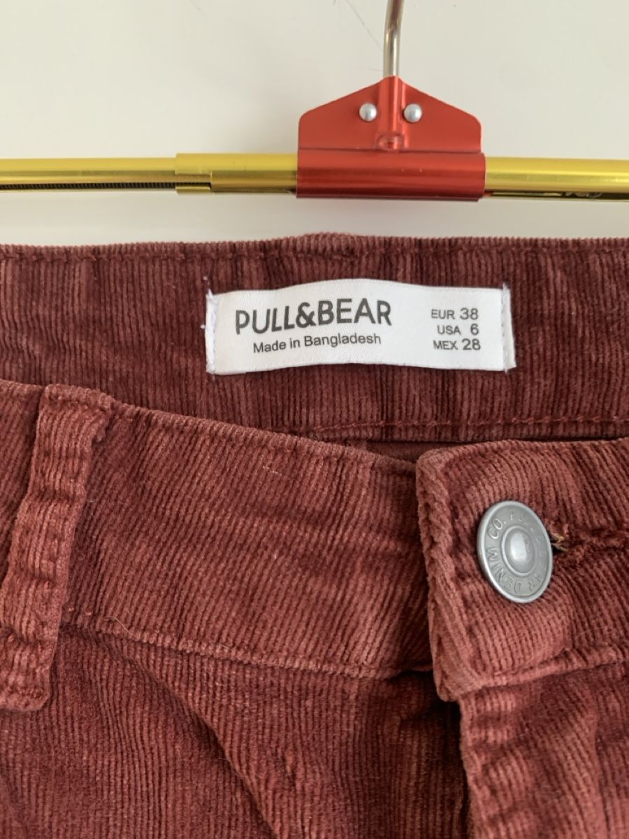Pull&Bear Hosen: Pantalon en velours côtelé Pull&bear – Gebraucht aus Prangins von val_2c72 1