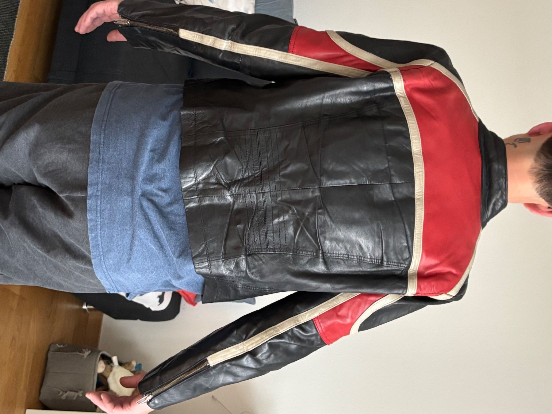 Jacken: Biker Lederjacke Grösse 42 ! – Gebraucht aus Zürich von Chrisclaudia17 5