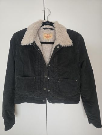 Levi's Jacke schwarz mit Fellfutter Gr. L eher M