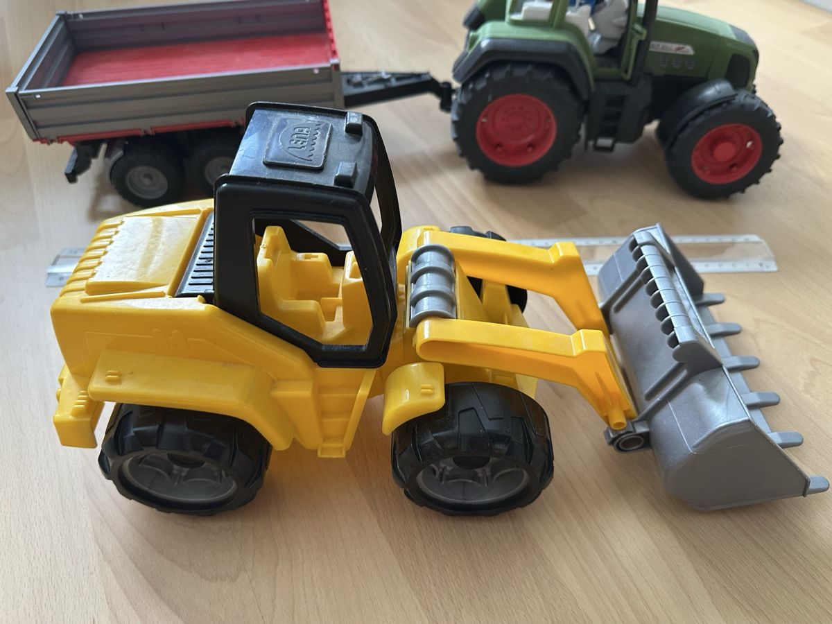 Kits de montage: Traktor mit Anhänger  – D'occasion à Oberengstringen par Affeier0 5