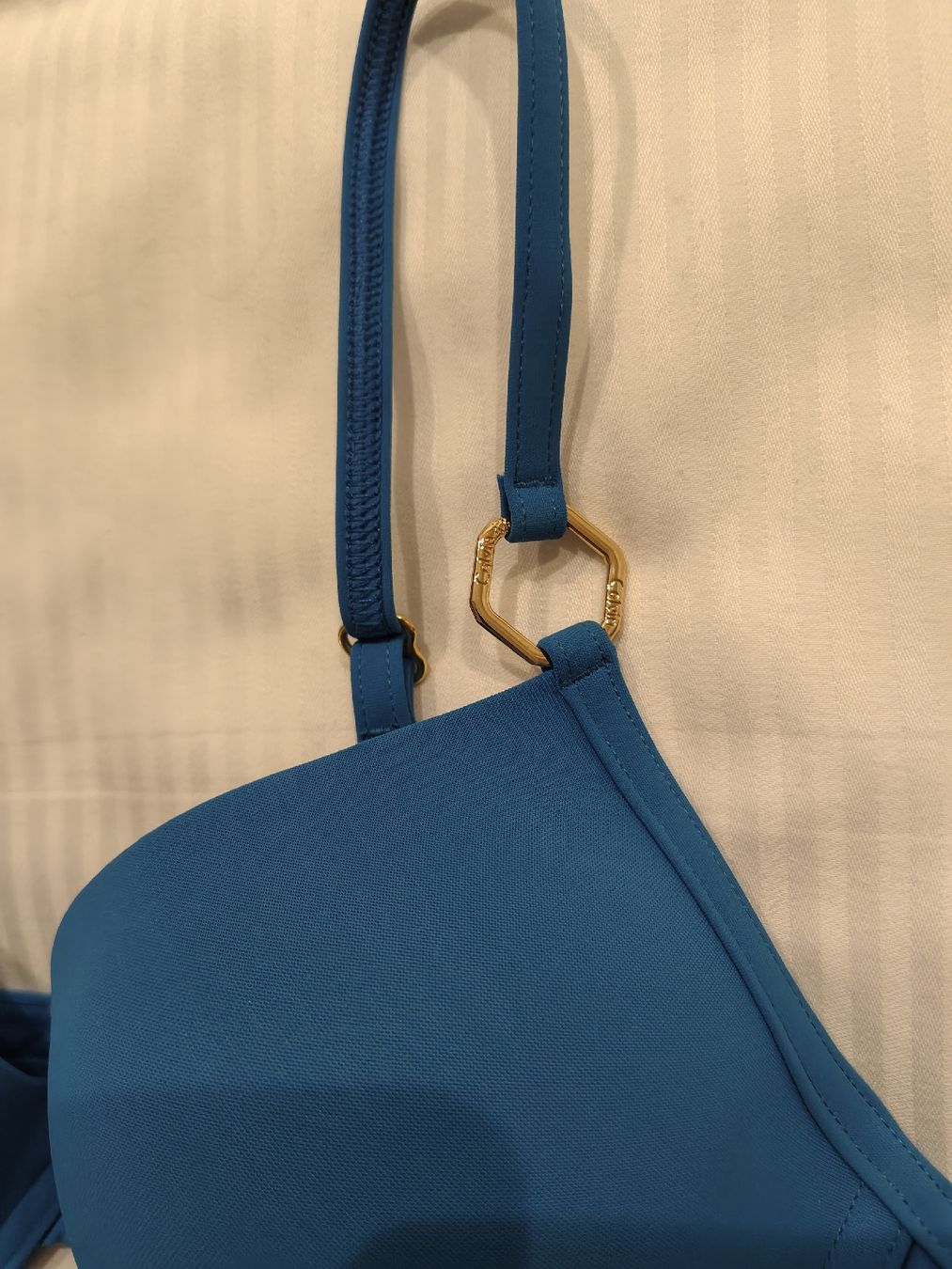 Calvin Klein Costumi da bagno & Bikini: Calvin Klein Bikini-Oberteil, hellblau, 34B  – Nuovo (secondo la descrizione) da Baden venduto da jcm_9dkf 1