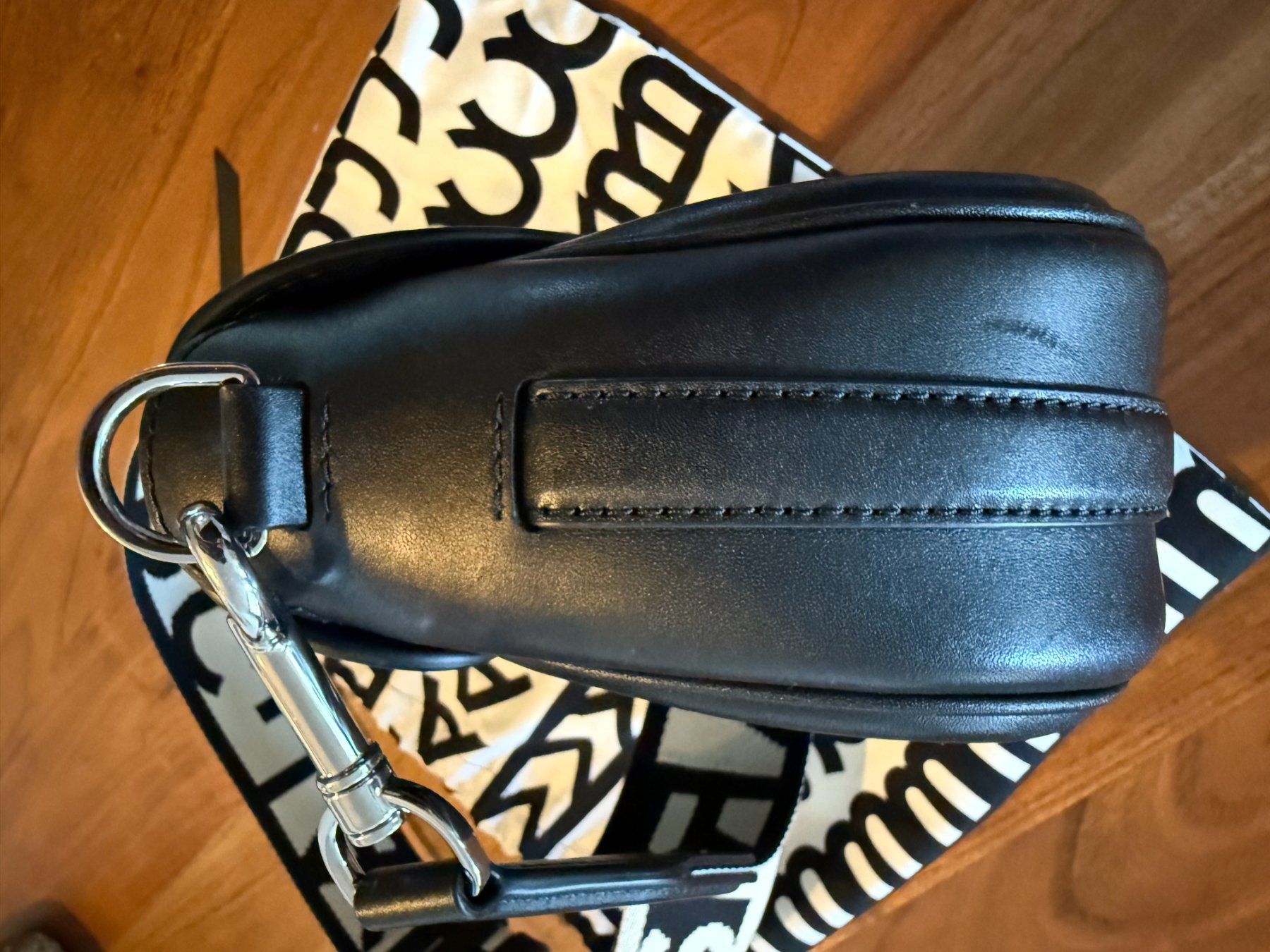 Marc Jacobs Sacs femmes: Marc Jacobs The Small Saddle – D'occasion à Brüttisellen par sharon68 4