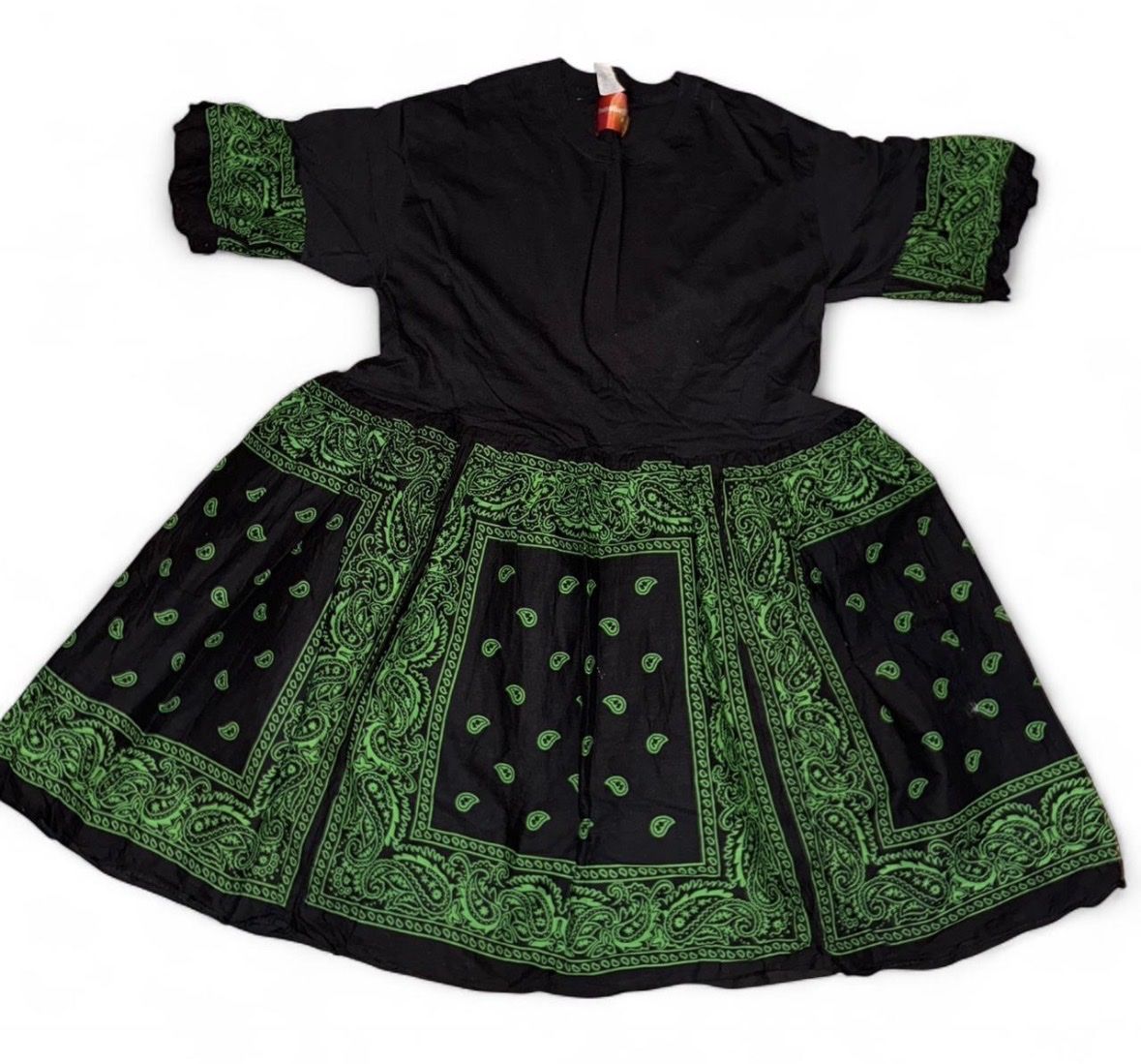 Robes: Kleid schwarz mit Bandana Print – Neuf (Voir description) à Marbach SG par Rob_sta