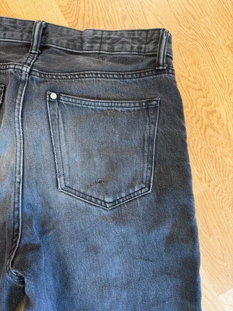 H&M Pantaloni: H&M Loose Ample  Jeans 30|32 – Usato da Wabern venduto da MagdalenaWabern 4