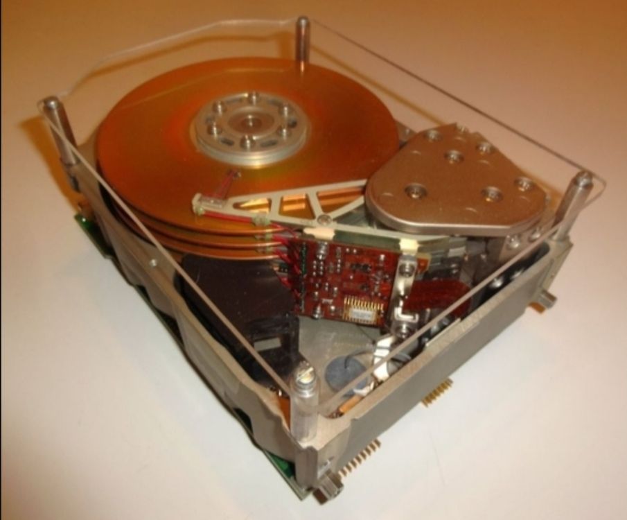 Nec PCs: HDD Festplatte NEC 5 ¼ 56913 retro deko offen – Defekt aus Brig von Mike69